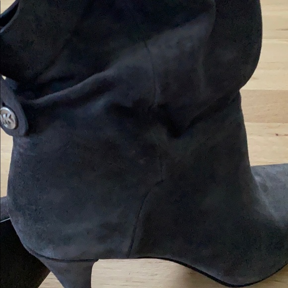 Michael Kors Grey suede ankle booties size 7/37 - Picture 6 of 6